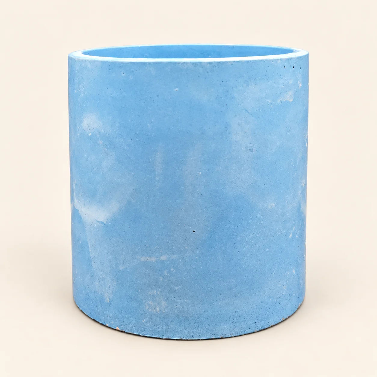 Sky Blue: Front view of the Sky Blue handmade concrete candle vessel